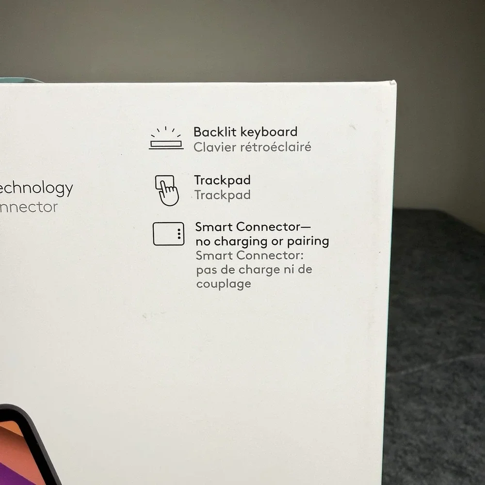 Logitech Folio Touch iPad Keyboard Case with Trackpad for iPad Air (4th 5th) EUC